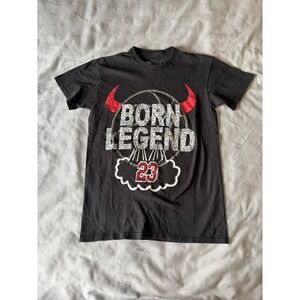 2 Monkeys Born Legend 23 Graphic T-Shirt Mens Small Black Basketball